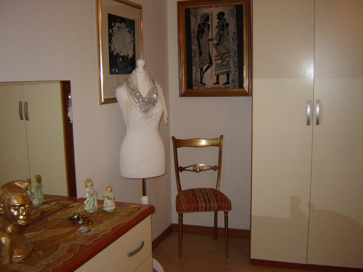 Casa Del Sole Appartamento N° 2 White And Gold Room Gavardo Buitenkant foto