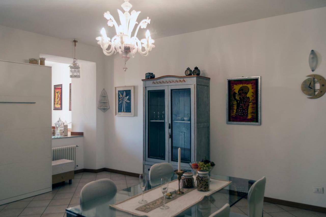 Casa Del Sole Appartamento N° 2 White And Gold Room Gavardo Buitenkant foto