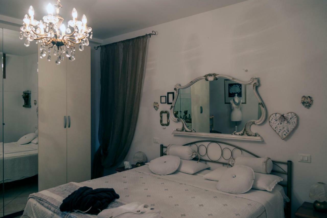 Casa Del Sole Appartamento N° 2 White And Gold Room Gavardo Buitenkant foto
